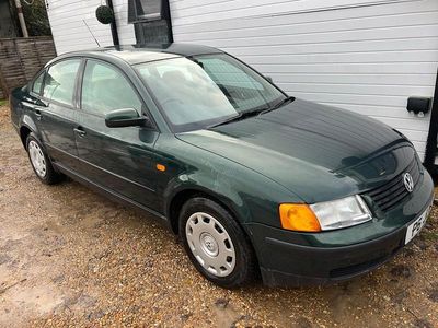 Green Used 1997 VW Passat SE Sedan | £2,995