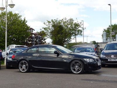 used BMW 325 3 Series d M Sport 2dr ++ LEATHER / 9 SERVICES / NAV / 19 INCH ALLOYS ++ Coupe