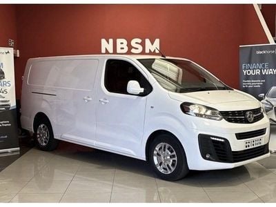 Used Vauxhall Vivaro 145 HP (106 kW) 2022 White MPV