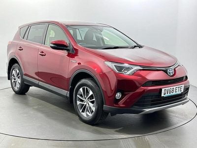 Used Toyota RAV4 197 HP (144 kW) 2018 Red Estate