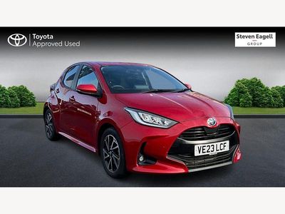Used Toyota Yaris Hybrid Design 2023 Red Hatchback