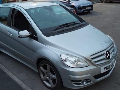Used Mercedes B160 2011 Silver MPV