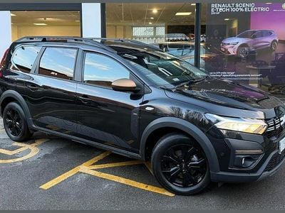 Black Used 2024 Dacia Jogger Extreme MPV | £20,995 (Fair price)