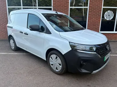 Used Nissan Townstar Acenta 89 kW (122 HP) 2024 White