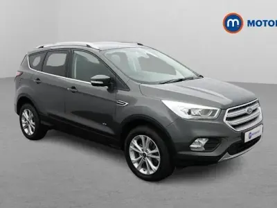 Käytetty Ford Kuga Titanium 182 HP (133 kW) 2017 Harmaa Katumaasturi