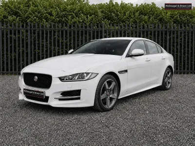 Used Jaguar XE Ingenium 200 HP (147 kW) 2019 White Sedan