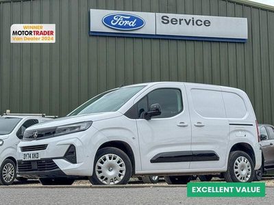 Used Vauxhall Combo 100 HP (73 kW) 2024 White MPV