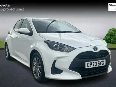 Used Toyota Yaris 116 HP (85 kW) 2024 White Hatchback