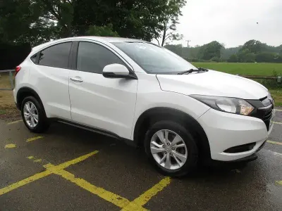 Używany Honda HR-V S 120 KM (88 kW) 2016 Biały SUV