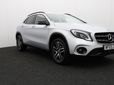 Mercedes GLA200