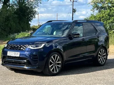 Usado Land Rover Discovery 5 SE Dynamic 2023 Azul SUV
