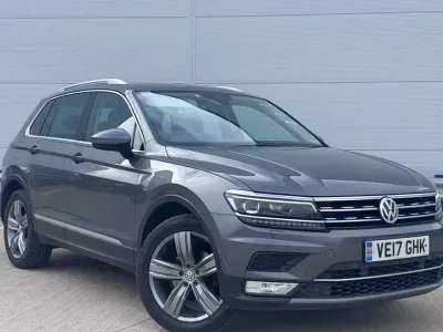 Usado VW Tiguan SEL 150 HP (110 kW) 2017 Cinzento SUV