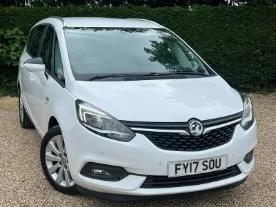 Used Vauxhall Zafira Tourer SRi 134 HP (98 kW) 2017 White MPV