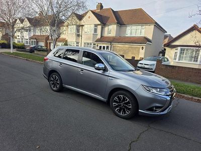 Mitsubishi Outlander P-HEV