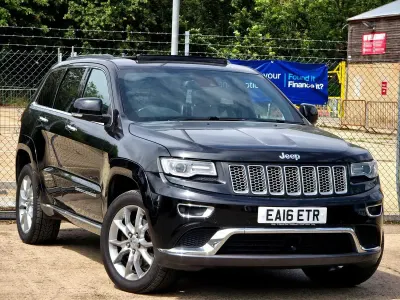 Used Jeep Grand Cherokee Summit 243 HP (178 kW) 2016 Black SUV