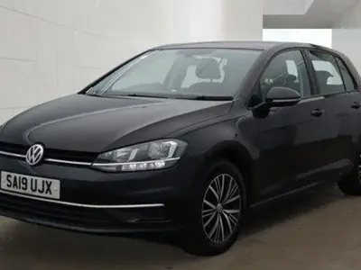 Used VW Golf VII SE 115 HP (84 kW) 2019 Hatchback