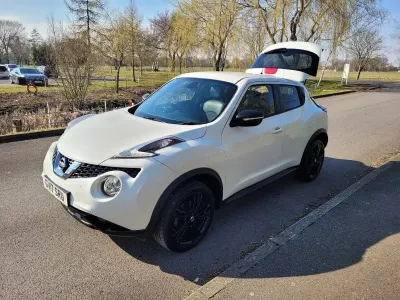 Used Nissan Juke N-Connecta 110 HP (80 kW) 2017 White SUV