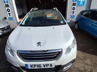 Used Peugeot 2008 2016 White SUV