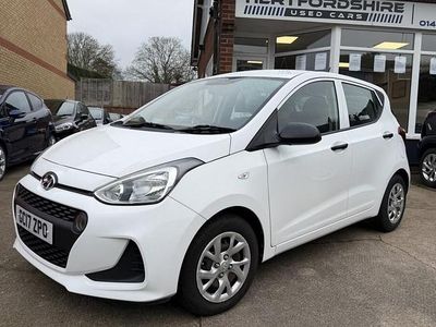 Used Hyundai i10 66 HP (48 kW) 2017 White Hatchback