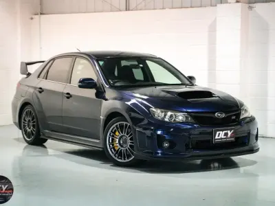 Begagnad Subaru WRX STI 304 HK (223 kW) 2010 Blå Sedan