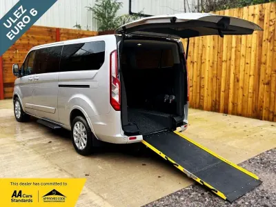 Used Ford Tourneo Titanium 130 HP (95 kW) 2020 Silver MPV