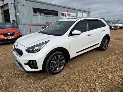 Used Kia Niro 139 HP (102 kW) 2020 White SUV