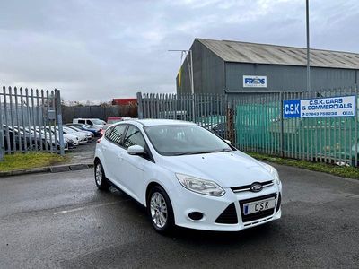 Used Ford Focus 115 HP (84 kW) 2014 White Hatchback
