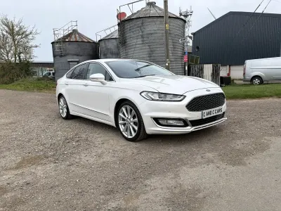 Usado Ford Mondeo Vignale 210 CV (154 kW) 2016 Blanco Berlina