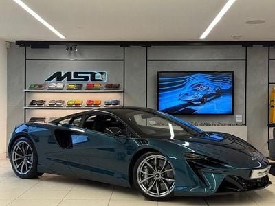Green Used 2023 McLaren Artura Coupe | £131,450