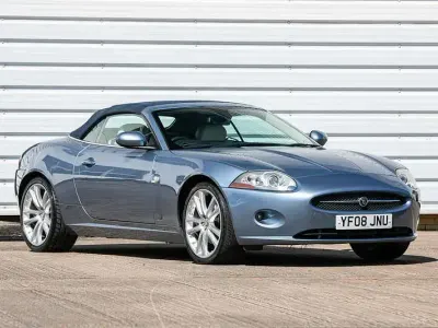 Usado Jaguar XK 300 HP (220 kW) 2008 Azul Cabrios