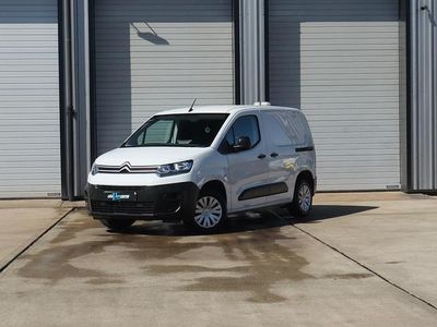 Używany Citroën Berlingo 100 KM (73 kW) 2023 Biały Minivan