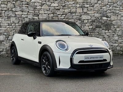 Usado Mini Cooper Classic 136 CV (100 kW) 2022 Blanco Utilitario