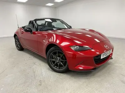 Usado Mazda MX5 Inclusive 131 HP (96 kW) 2015 Vermelho Cabrios