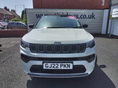 Used Jeep Compass 237 HP (174 kW) 2022 White/black SUV