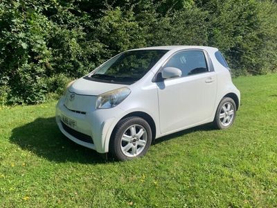 Toyota iQ