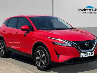 Used Nissan Qashqai Acenta Premium 190 HP (139 kW) 2024 Red SUV