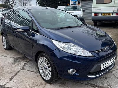 Used Ford Fiesta Titanium 96 HP (70 kW) 2011 Blue Hatchback