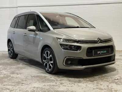 Używany Citroën Grand C4 Picasso Feel 130 KM (95 kW) 2020 Beżowy Minivan