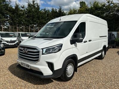 Maxus V90