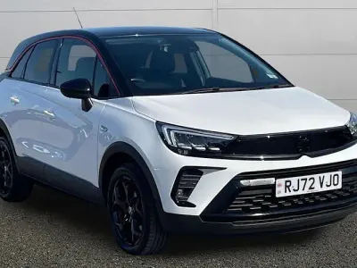 Begagnad Vauxhall Crossland GS Line 110 HK (80 kW) 2022 Vit SUV