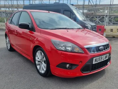 Used Ford Focus Zetec 116 HP (85 kW) 2009 Red Hatchback