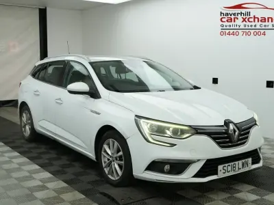 Used Renault Mégane GrandTour Dynamique 110 HP (80 kW) 2018 White Estate
