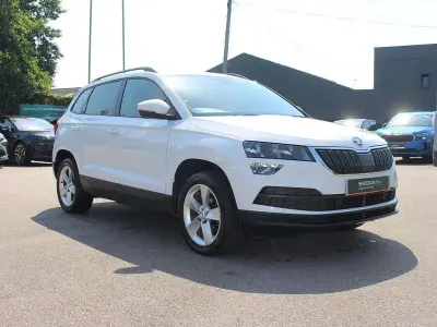 Used Skoda Karoq SE 150 HP (110 kW) 2018 Moon white metallic SUV