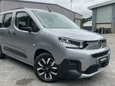 Used Citroën Berlingo 131 HP (96 kW) 2025 Grey MPV