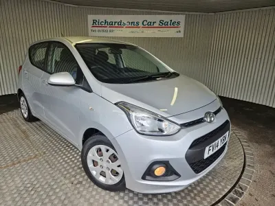 Used Hyundai i10 SE 66 HP (48 kW) 2014 Silver Hatchback
