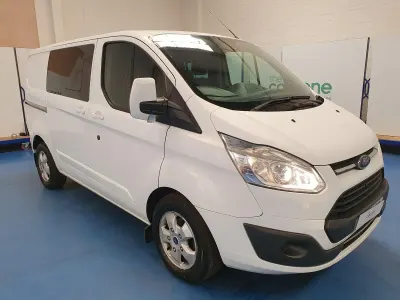 Used Ford Transit Custom Limited 130 HP (95 kW) 2017 White Van