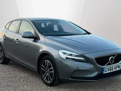Used Volvo V40 Momentum 152 HP (111 kW) 2016 Grey Hatchback