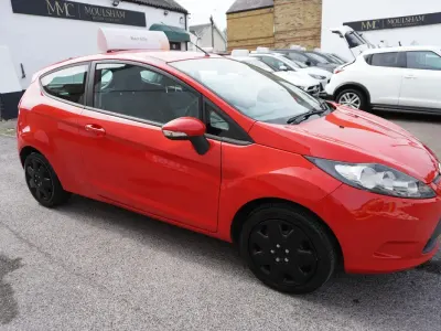 Used Ford Fiesta 82 HP (60 kW) 2010 Red Hatchback