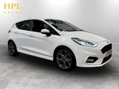 Begagnad Ford Fiesta ST-Line 125 HK (91 kW) 2021 Vit Halvkombi