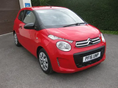 Used Citroën C1 Feel 68 HP (50 kW) 2016 Red Hatchback